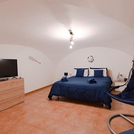 Blue Angel Oak - Apartment Bari Esterno foto