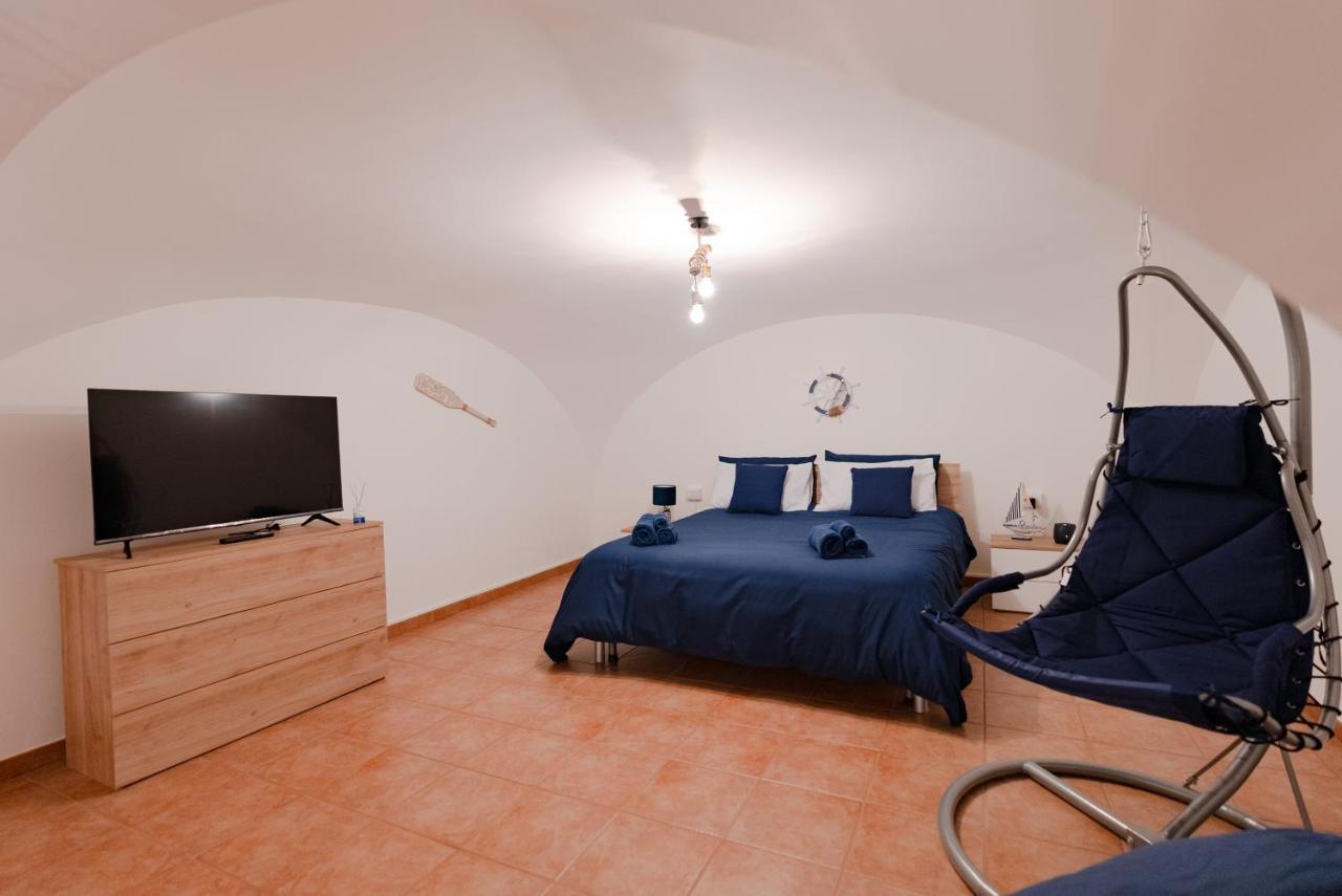 Blue Angel Oak - Apartment Bari Esterno foto