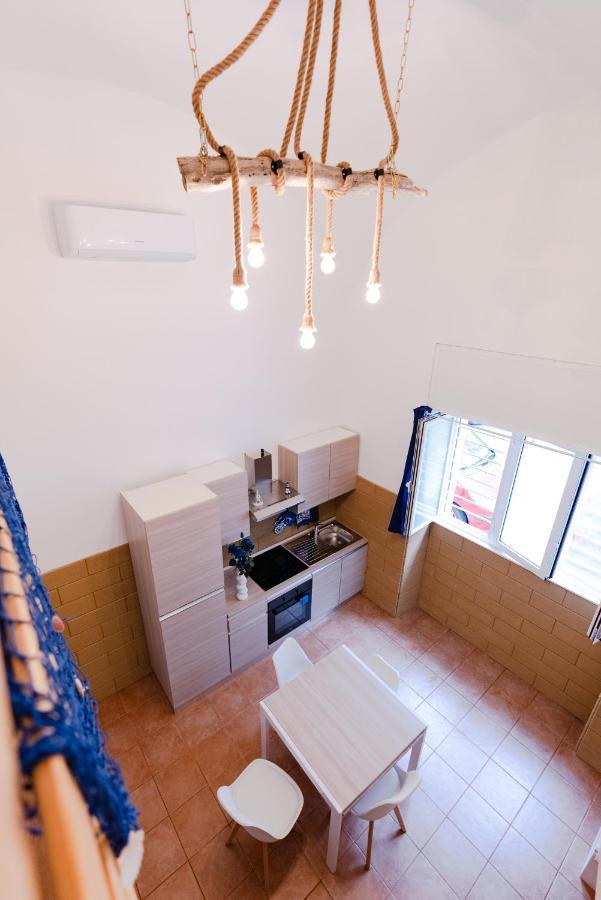 Blue Angel Oak - Apartment Bari Esterno foto
