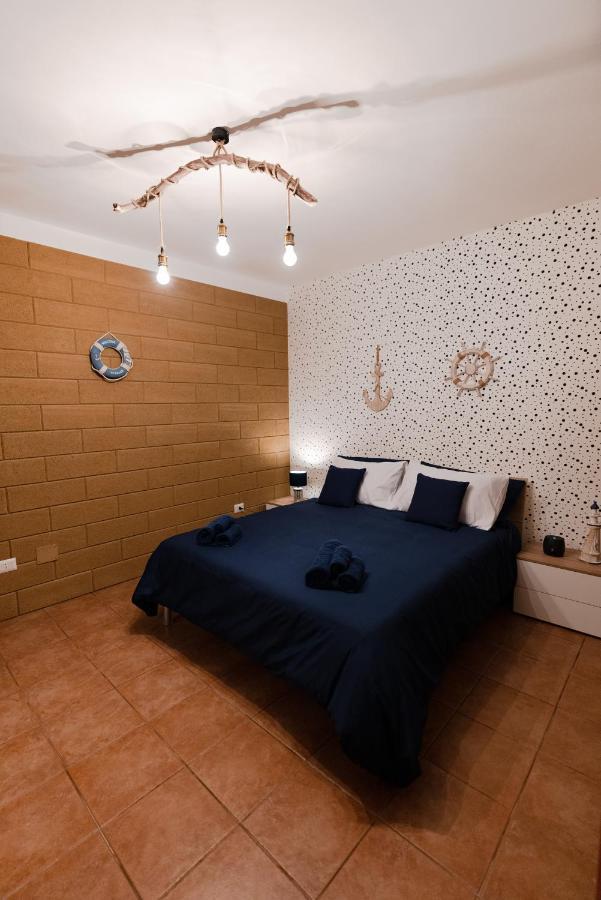 Blue Angel Oak - Apartment Bari Esterno foto